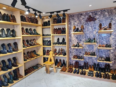 KER EZHI ETHIOPIA LUXURY LEATHER GOODS MANUFACTURING