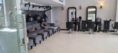 Signature Salon & Spa