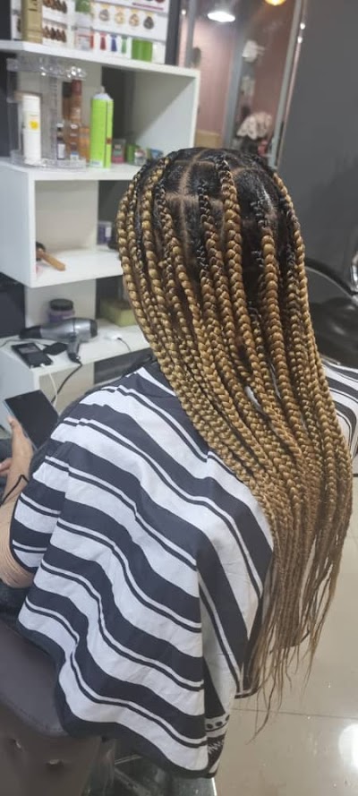 Mak Beauty Salon & Spa