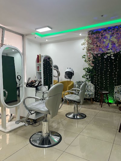 Meluca Beauty Salon