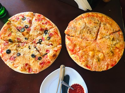 Yummy Pizza - Bole Japan