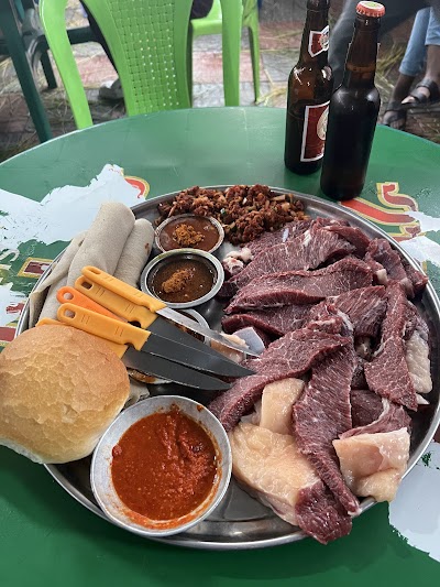 Eristu Buchary | Haya Hulet | እርስቱ ስጋ ቤት | ሃያ ሁለት | CALL RIDE 8294