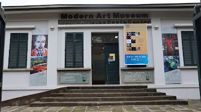 Modern Art Museum: Gebre Kirstos Desta Center